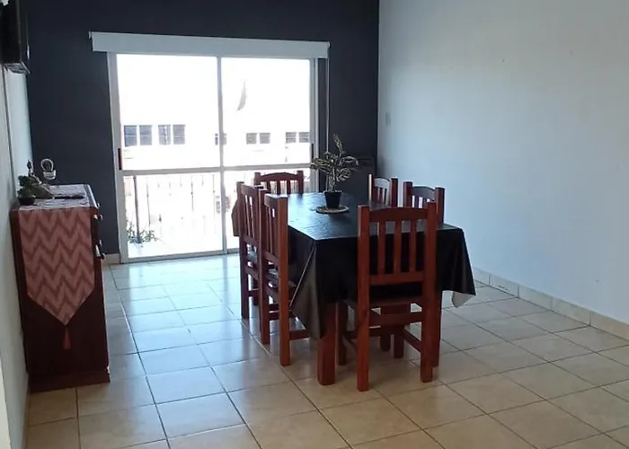 Dptos 3 De Febrero